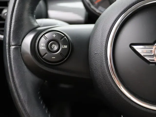 MINI 5-Deurs Cooper 2017 Benzine 15