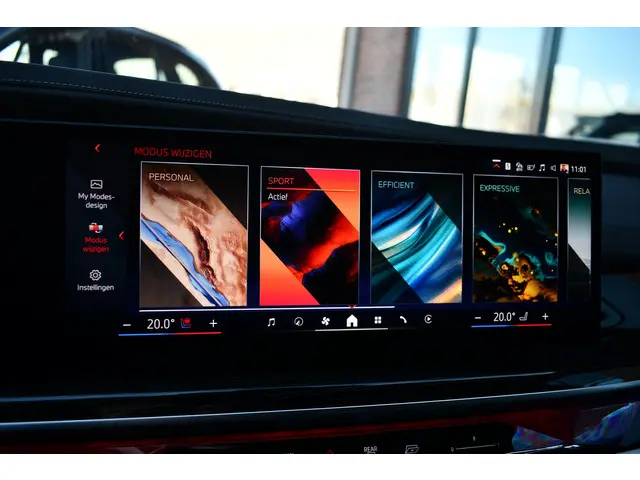 BMW 7 Serie 750e xDrive M-Sport 2025 Hybride Benzine 64