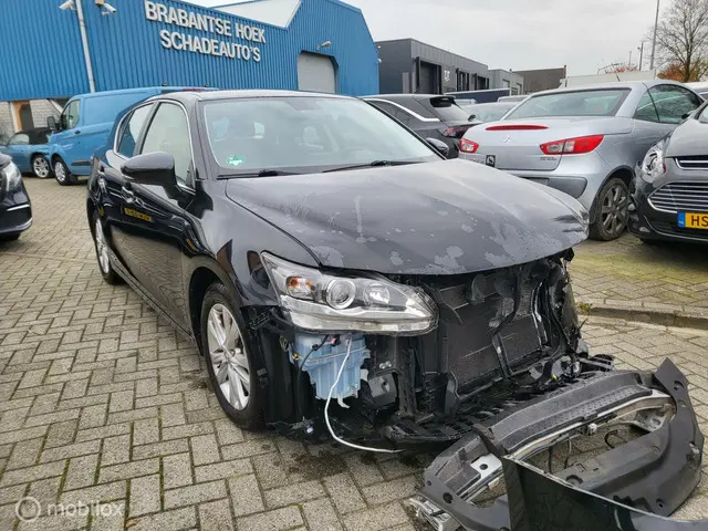 Lexus CT 200h Luxury Line 2017 Hybride Benzine 18