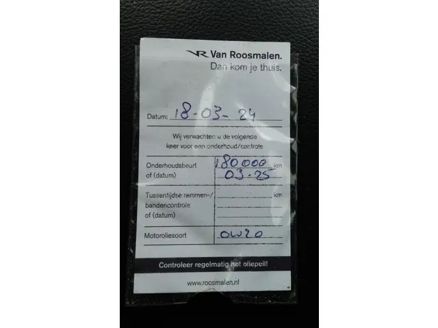 Volvo V60 2.0 B4 Momentum Business 2021 Hybride Benzine 30