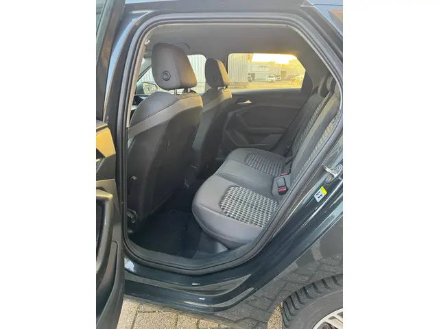 Audi A1 Sportback Advanced Edition 2022 Benzine 10