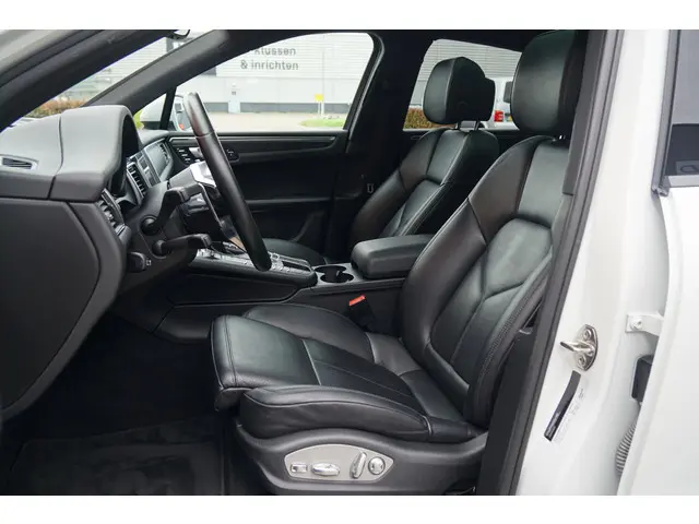 Porsche Macan 2.0 2018 Benzine 15