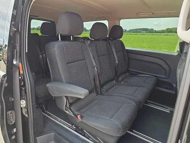 Mercedes-Benz Vito 116 CDI TOURER 2023 Diesel 15