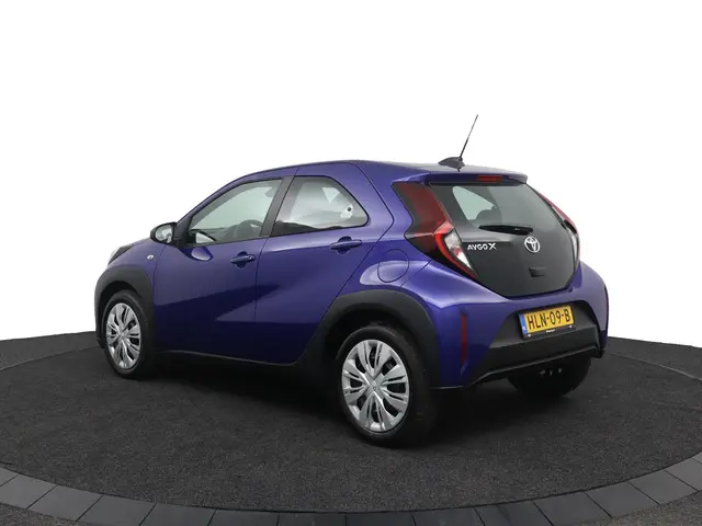 Toyota Aygo X 1.0 VVT-i MT Play 2025 Benzine 12