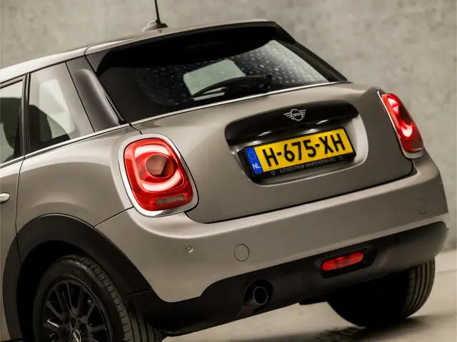 MINI One Mini 1.5 Business Sport 2020 Benzine 11