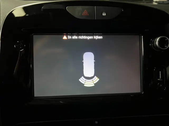 Renault Clio 1.2 TCe Intens automaat navi 2018 Benzine 13