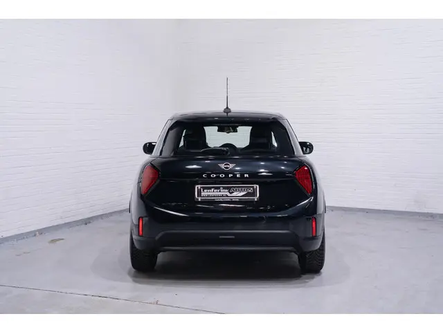 MINI 5-Deurs Mini 1.5 Cooper C Classic XS 2025 Benzine 6