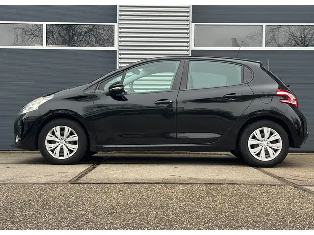 Peugeot 208 2