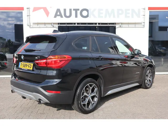 BMW X1 xDrive20i HIGH EXECUTIVE 2017 Benzine 13