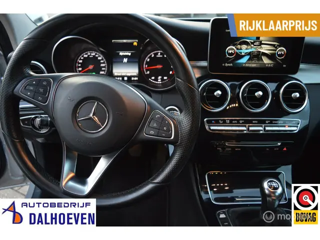 Mercedes-Benz C-Klasse 180 2014 Benzine 16