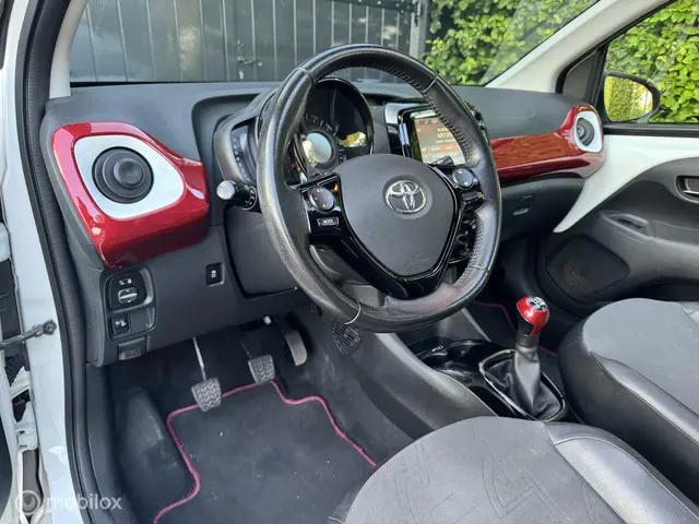 Toyota Aygo 1.0 VVT-i x-pose 2017 Benzine 6