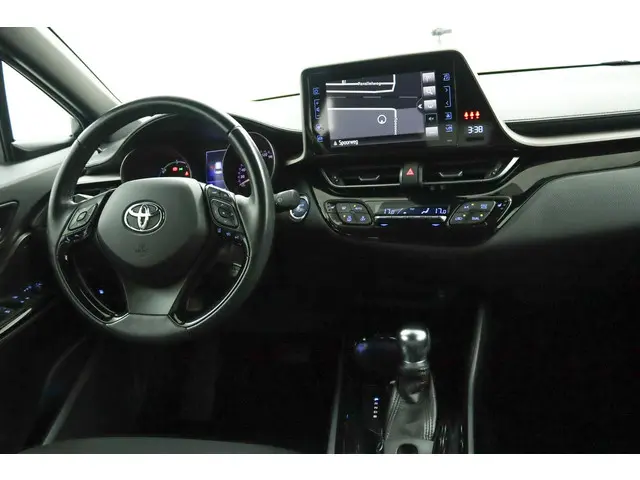 Toyota C-HR 1.8 Hybrid Dynamic 2017 Hybride Benzine 50