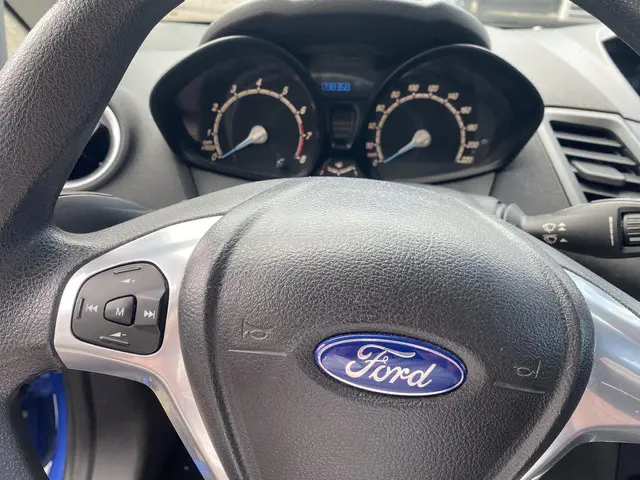 Ford Fiesta 1.25 Titanium 2013 Benzine 13