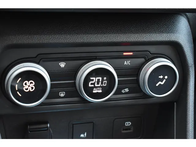 Dacia Sandero TCe 90 Extreme 2023 Benzine 16