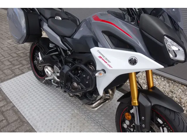 Yamaha TRACER 900 GT 2019 Benzine 8