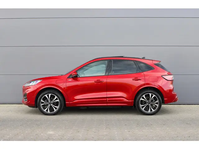 Ford Kuga 2.5 PHEV ST-Line X 2022 Hybride Benzine 22