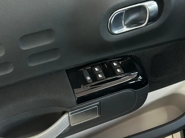 Citroën C3 1.2 PureTech S&S Business 2019 Benzine 12