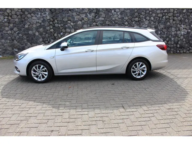 Opel Astra Sports Tourer 1.2 Edition 131PK 2020 Benzine 35