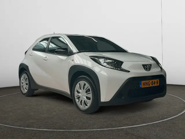 Toyota Aygo X 1.0 VVT-i MT Play Limited 2024 Benzine 8