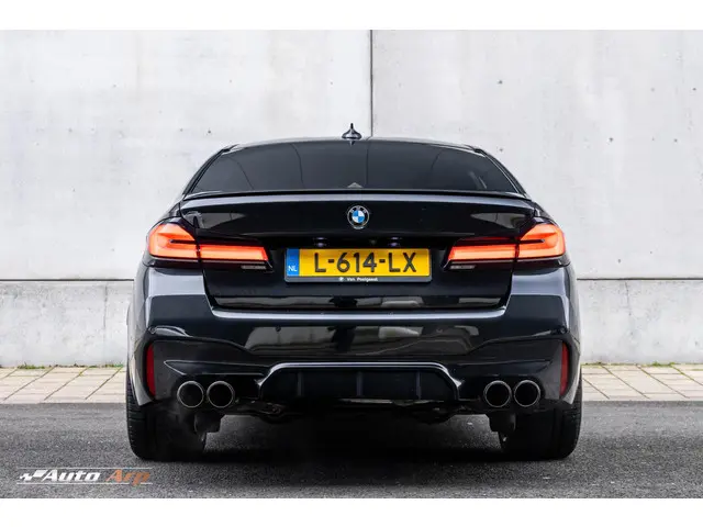 BMW M5 5-serie Competition 2021 Benzine 11