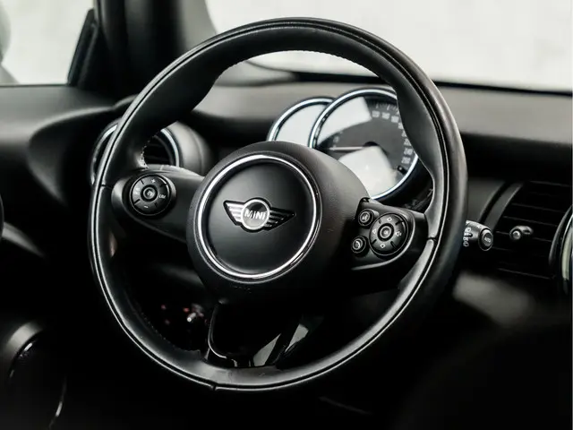 MINI Cooper Mini 1.5 2018 Benzine 18