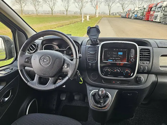 Opel Vivaro 1.6 2019 Diesel 8