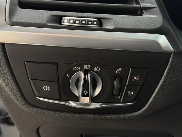 BMW X3 xDrive30e 2022 Hybride Benzine 31