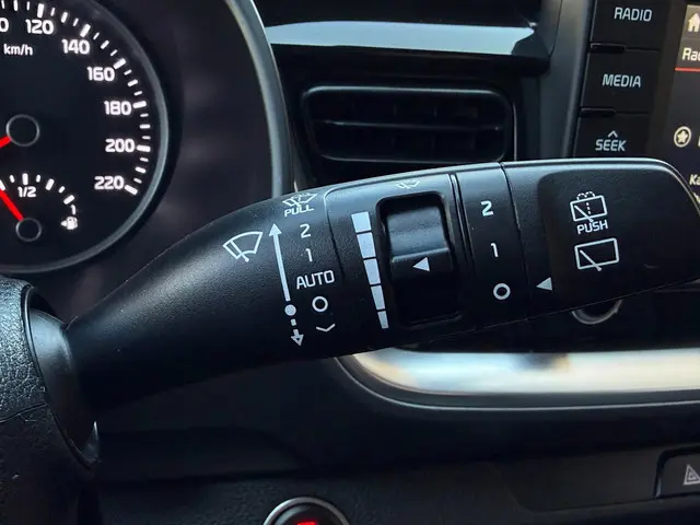 Kia Stonic 1.0 T-GDi DynamicLine 2018 Benzine 21