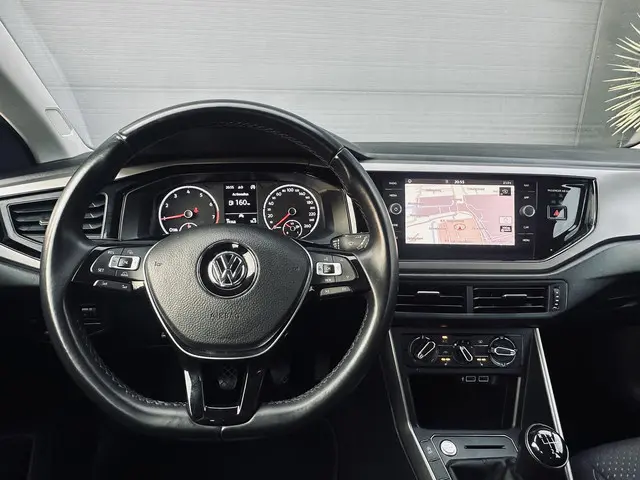 Volkswagen Polo 1.0 TSI Comfortline Business 2020 Benzine 4