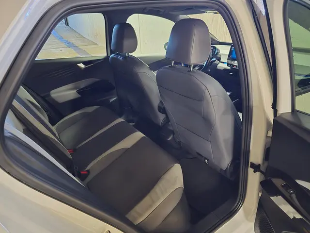 Volkswagen ID.3 First Edition 58 kWh 2021 Elektrisch 19