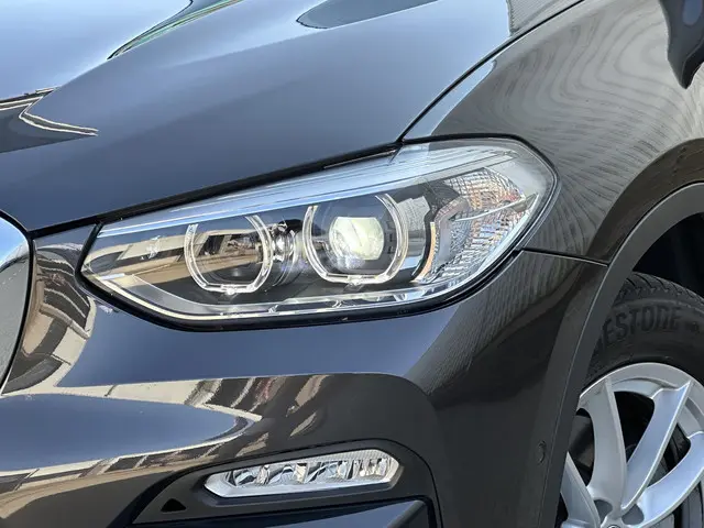 BMW X3 xDrive20i High Executive 2018 Benzine 23