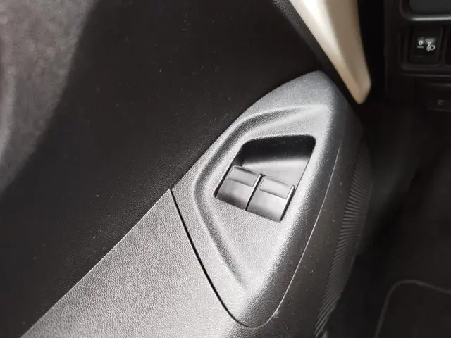 Peugeot 108 1.0 e-VTi Blue Lease ** Airco ** 2015 Benzine 15