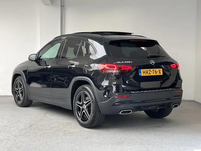 Mercedes-Benz GLA 250 e AMG Line 2020 Hybride Benzine 8