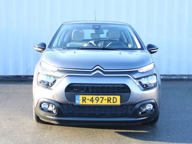 Citroën C3 1.2 PT SHINE 2022 Benzine 2