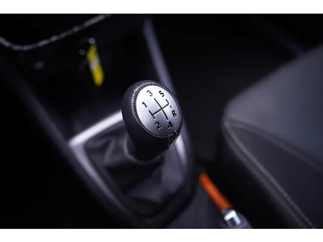 Renault Clio Estate 0.9 TCe Night&Day 2015 Benzine 42