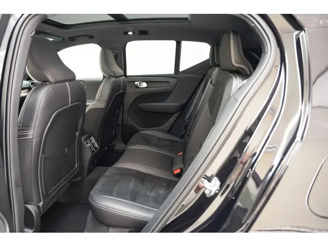 Volvo XC40 P8 Recharge AWD R-Design 2021 Elektrisch 14