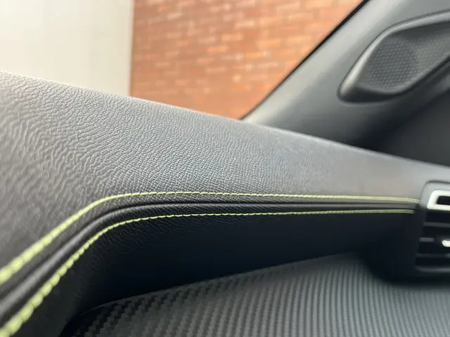 Peugeot e-2008 EV GT 50 kWh 2021 Elektrisch 27