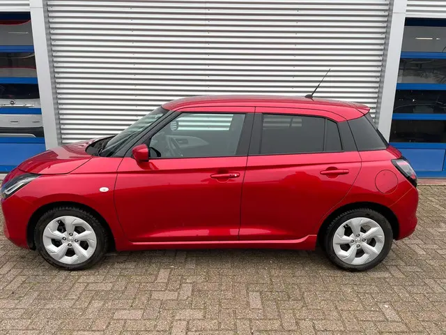 Suzuki Swift 2