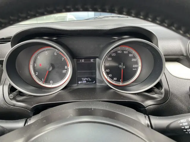 Suzuki Swift 1.2 Comfort 2018 Benzine 15