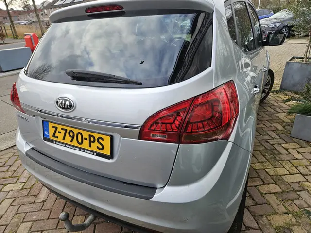 Kia Venga 1.6 CVVT DynamicPLusLine automaat 2016 Benzine 7