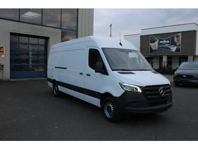 Mercedes-Benz Sprinter 315 CDI L3H2 Pro 2024 Diesel 3