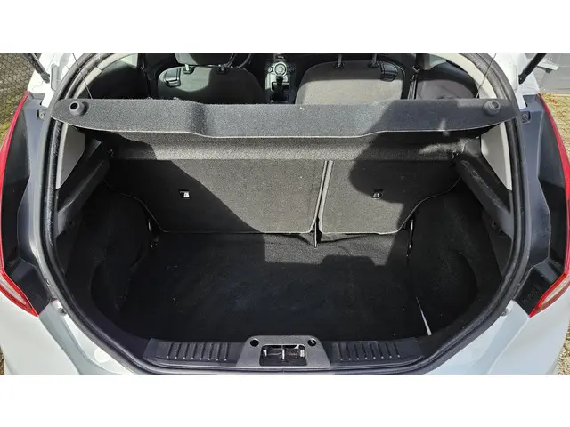 Ford Fiesta 1.25 2012 Benzine 8