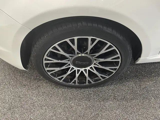 Fiat 500C 0.9 TwinAir Turbo Collezione 2018 Benzine 28