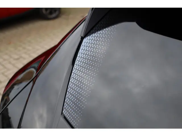 DS DS 4 e-Tense 225 'Etoile' 2024 Hybride Benzine 11