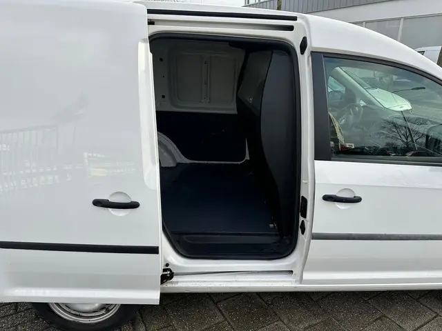 Volkswagen Caddy 2.0 TDI L1H1 BMT Trendline 2019 Diesel 16