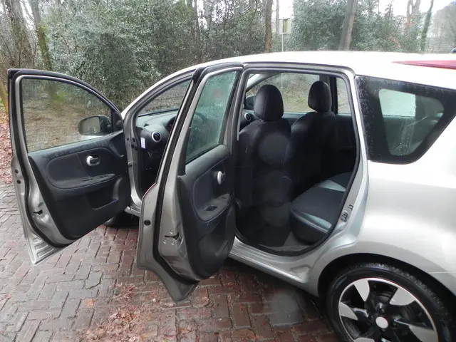 Nissan Note 1.4 Connect Edition 2012 Benzine 23