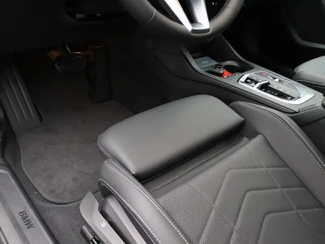 BMW 2 Serie Gran Coupé 220 2025 Benzine 12