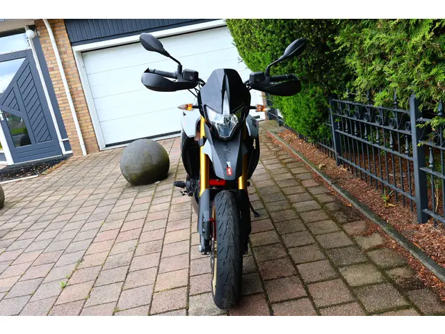 Aprilia Dorsoduro 900 ABS ARROW EDITION 2020 Benzine 10