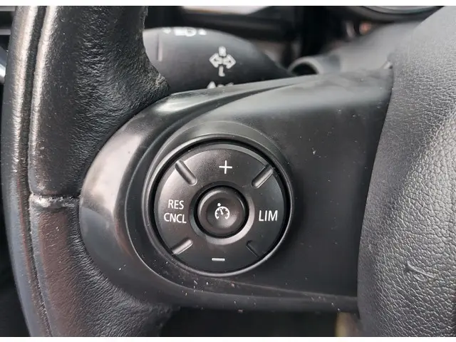 MINI One Mini 1.2 Salt Business 2016 Benzine 26