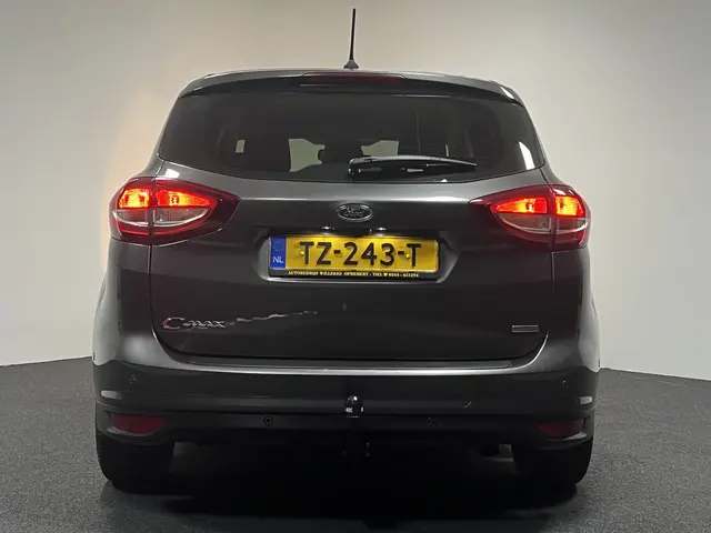 Ford C-MAX 1.5 Titanium 2018 Benzine 10
